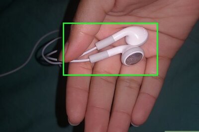 How to Keep Your Headphones From Tangling