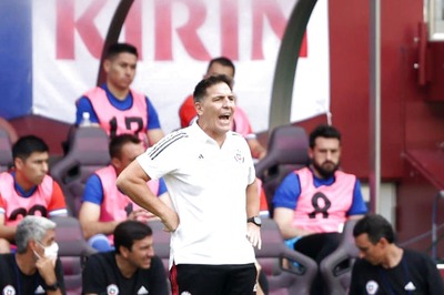 Chile Ignoring Talk of World Cup Lifeline, Says Coach Eduardo Berizzo