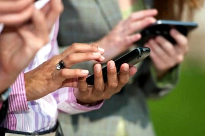 As Aggrieved Masses Take to Social Media, is BJP’s Digital Edge Being Blunted & are Rivals Catching Up?