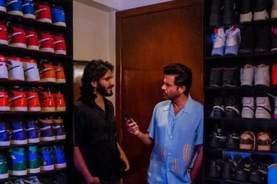 Anil Kapoor Pretends To Make 'Serious Conversation' In This Pic with Harsh Varrdhan Kapoor; Know Why