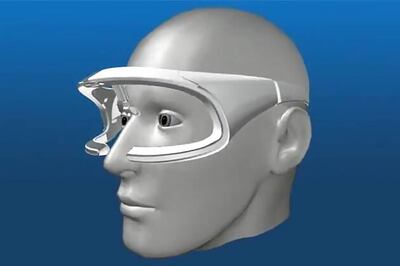 Now, glasses that prevent jet lag and insomnia