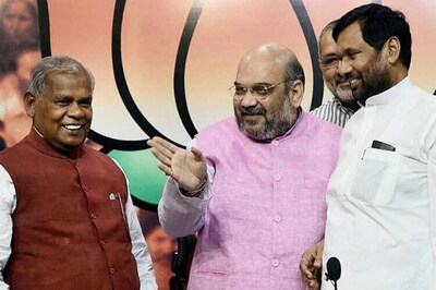 Bihar elections: Ram Vilas Paswan, Jitan Ram Manjhi at loggerheads over two seats