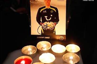 Germany goalkeeper Robert Enke commits suicide