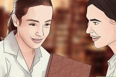 How to Act in a Library
