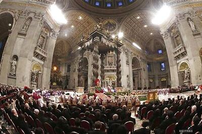 Pope Benedict gets emotional on Ash Wednesday