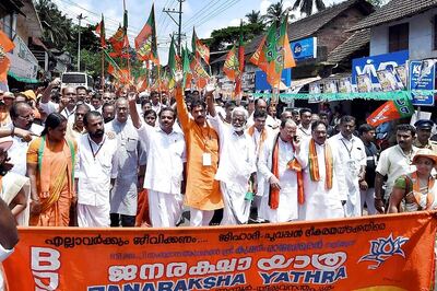 Kerala High Court Seeks Reply From Pinarayi Vijayan Govt on CBI's Offer to Probe Political Killings