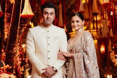 Ranbir Kapoor Reveals How Much He Paid Alia Bhatt's Girl Gang During Their 'Joota Churai' Ceremony; Know Here