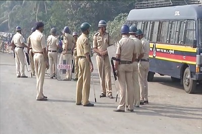 Hundreds of Agitators Block Mumbai-Ahmedabad Highway to Protest Razing of Ashram on SC's Order