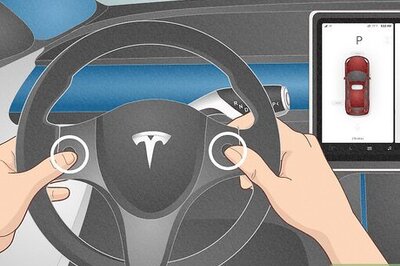 3 Soft Resets + Troubleshooting Steps for a Glitchy Tesla Screen