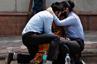 Every Hour 10 People Are Succumbing to Covid-19 in Delhi