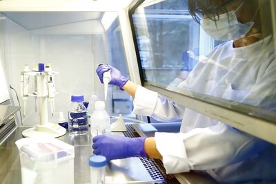 China Offering Candidate Vaccines for Coronavirus to Govt Workers: Report