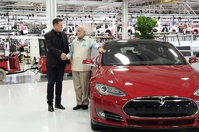 Not January, But Tesla Confirmed to Enter India in 2021 Says Elon Musk; Nitin Gadkari Confirms