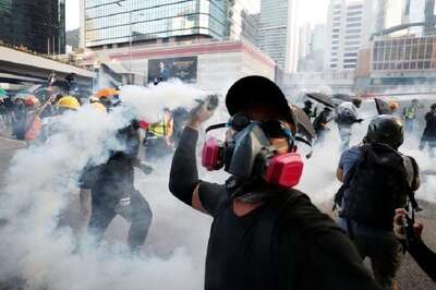 Hong Kong's New Emergency Law to Ban Face Masks Effective from Midnight: Report