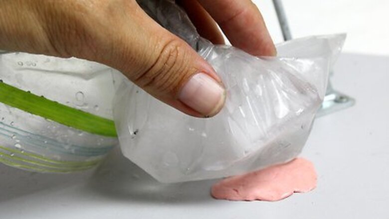 How to Remove Gum From a Table