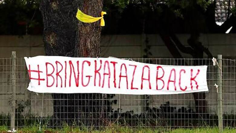Troublesome South African Baboon Evicted For Raiding Homes