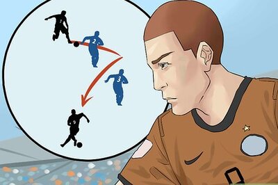 How to Feel Confident and Not Afraid of Passing a Defender in Soccer