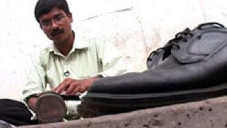 Meet this MBA student who polishes shoes as well