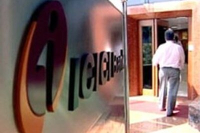 2009 begins on good note, stocks open in the green