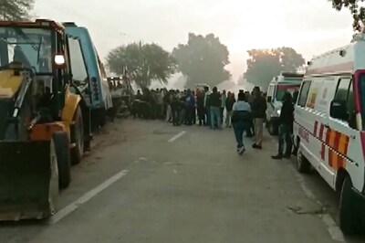 Nine Killed, 23 Injured in MP's Rewa After Speeding Bus Rams into Stationary Truck