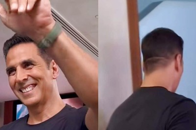 Akshay Kumar Chooses Stairs Over Elevator During Khel Khel Mein Promotions; Watch Viral Video