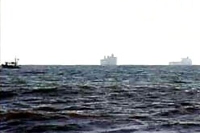 SC allows 'toxic' ship to enter India