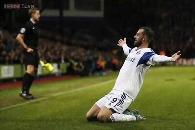 EPL: Fletcher double helps Sunderland win at Palace