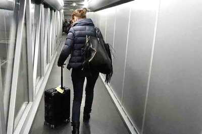 Woman Puts Free Airline Apple in Bag, Costs Her $500 in Customs