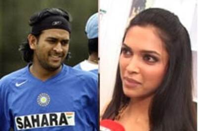 Bowled over: Dhoni invites Deepika Padukone to match