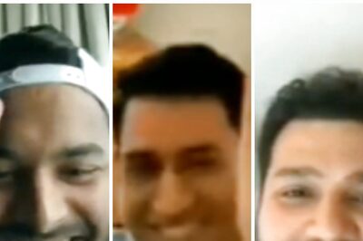 'Bhaiya ko Rakho Thodi Der': MS Dhoni Turns Off Phone After Rishabh Pant Insists Him to be Part of Instagram Live | Watch