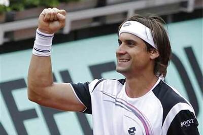 Ferrer, Janowicz reach Paris Masters semis