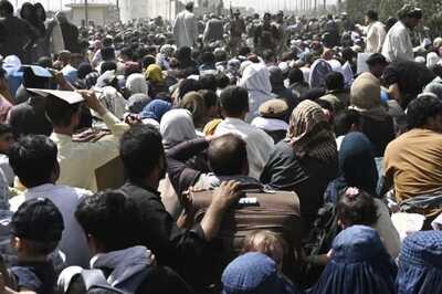 2 US Lawmakers Fly to Kabul to Speed Up Evacuation as Taliban Blocks Access to Airport