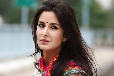 Katrina visits Salim Chishti's dargah; wants to shoot song