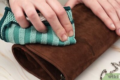 How to Clean Stains off a Suede Purse