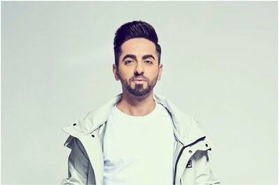 Ayushmann Khurrana Gives Glimpse of His 'Survivor's Kit' to Fans Online, Watch Video