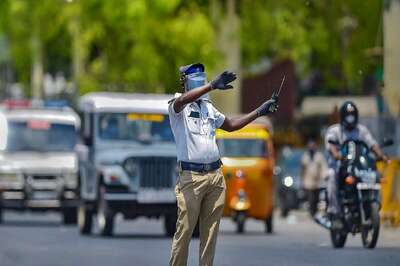 Intense 'Sunday' Lockdown Shuts Down Tamil Nadu, Check Posts Set up Across State to Curb Violations