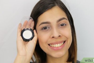 How to Use Eyeshadow As Highlighter