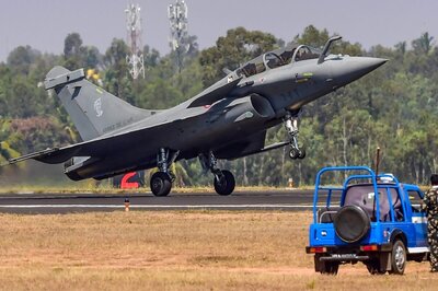 Rafale vs China’s J-20 vs Pak’s JF-17: How Effective Would IAF’s Latest Fighter Jet Be in a Two-Front War