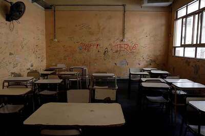 18-year-old Boy Jumps Off School Building After Principal, Teachers Force Girl to Tie Rakhi