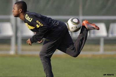 Italy, Spain on Robinho's wish-list