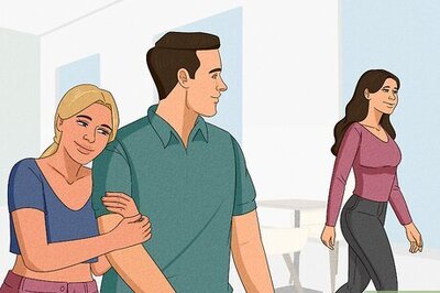 Wandering Eye in a Relationship: What It Means & How to Deal with It