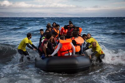 Over 1,800 migrants rescued from six boats adrift off Libya
