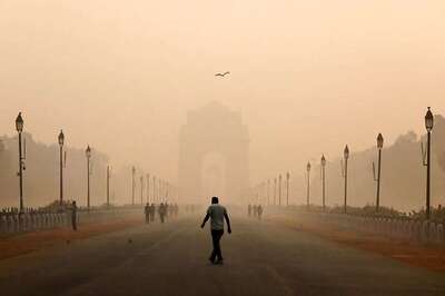 Delhi's Air Quality 'Very Poor', Expected to Turn 'Severe' Due to Dust Storm: Report