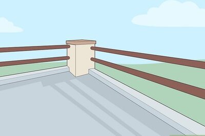 How to Clean a Concrete Balcony