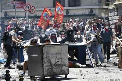 Turkey seeks to reassure investors over protests