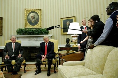 Trump's White House Bars 'Unfriendly' CNN and NYT from Daily Briefings