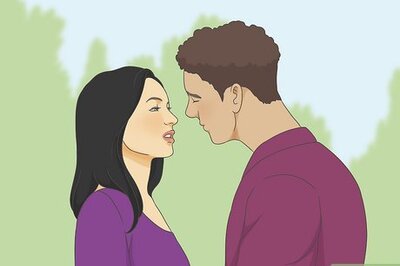 How to Initiate a First French Kiss