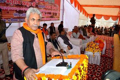 Union Minister Manoj Sinha Sustains Injuries in Road Mishap