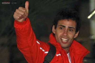 Jorge Valdivia calls time on Chile career