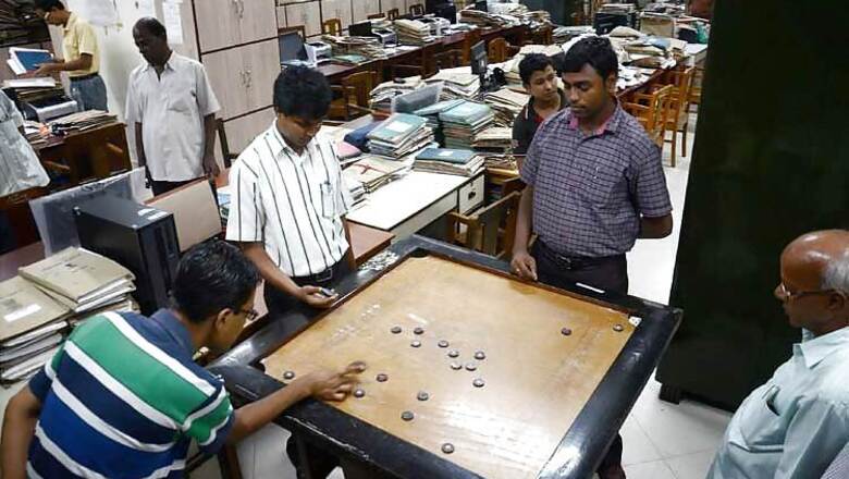 Shutters of shops down, banks closed, public vehicles off roads as 15 crore trade union members hold one-day strike