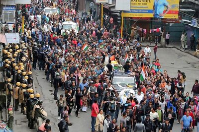1 Killed, Several Injured in Trinamool-GJM Clash in Darjeeling